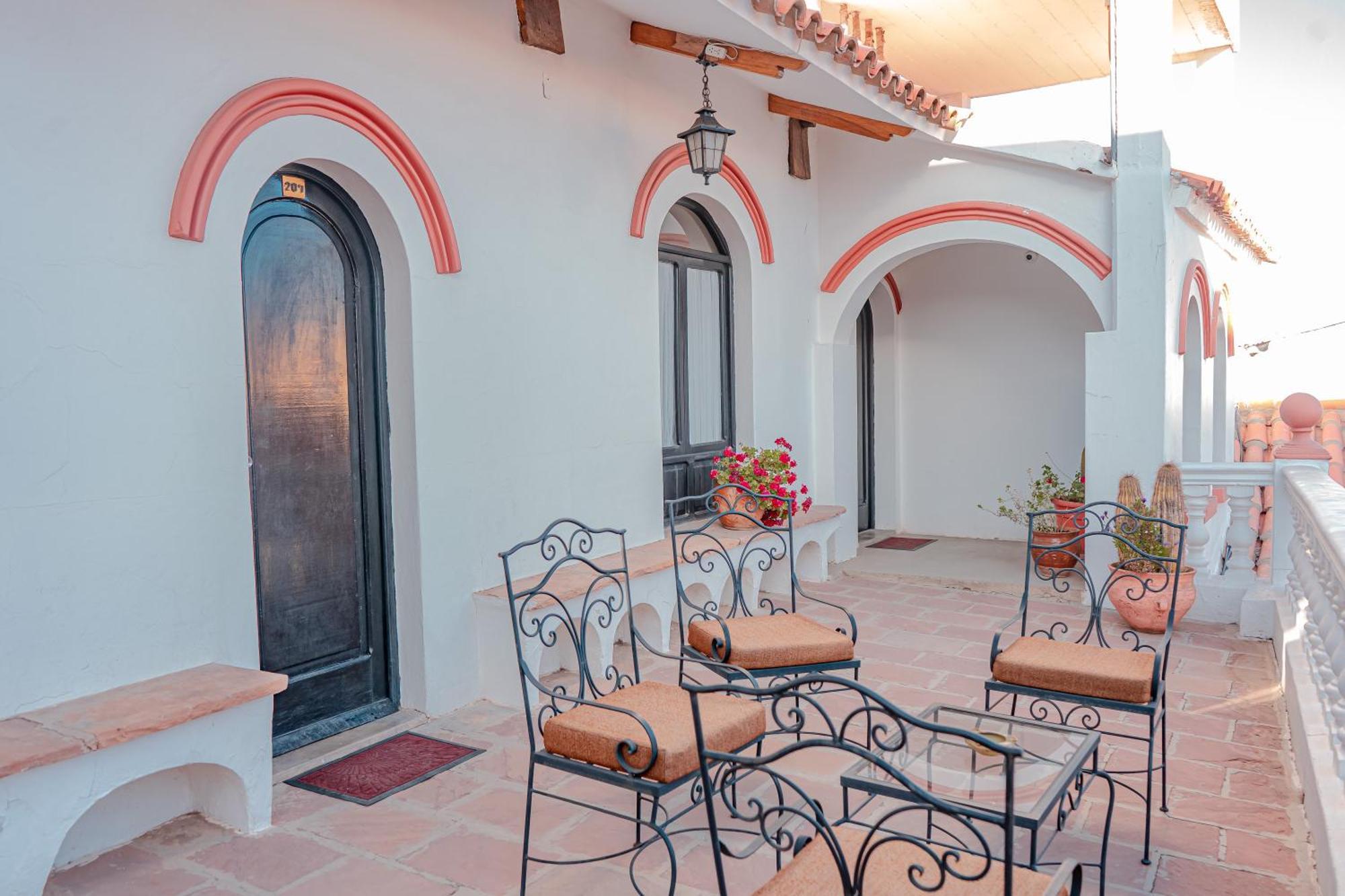 Hostal Colonial Potosi Bagian luar foto